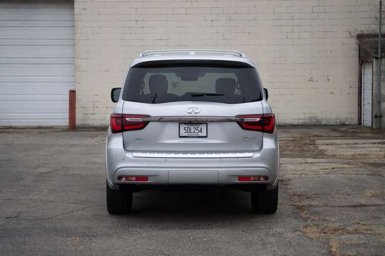 2021款英菲尼迪qx80:锃光瓦亮的额头不再那么闪耀夺目
