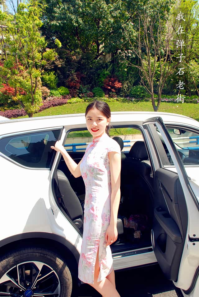 【已覺春心動,俏麗佳人打卡網紅地】自駕強烈推薦,處處美景 5 怎麼站都好看