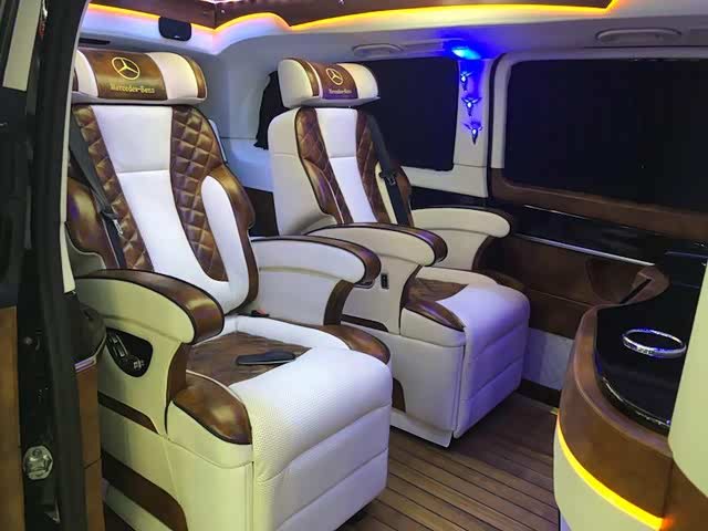 奔馳v260新款 奔馳v260商務車報價 進口奔馳V260價格 2 奔馳v260新款 奔馳v260商務車報價 進口奔馳V260價格 2