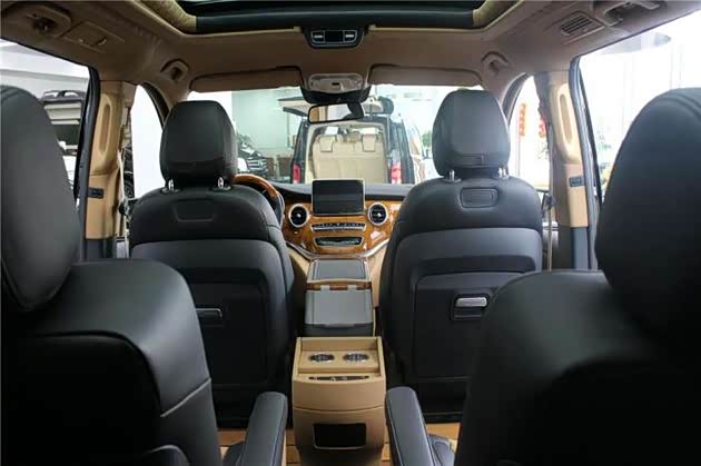 奔馳v260新款 奔馳v260商務車報價 進口奔馳V260價格 13 奔馳v260新款 奔馳v260商務車報價 進口奔馳V260價格 13