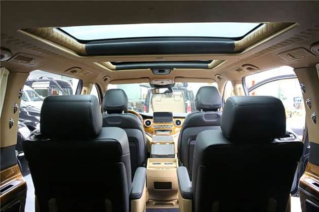 奔馳v260新款 奔馳v260商務車報價 進口奔馳V260價格 12 奔馳v260新款 奔馳v260商務車報價 進口奔馳V260價格 12