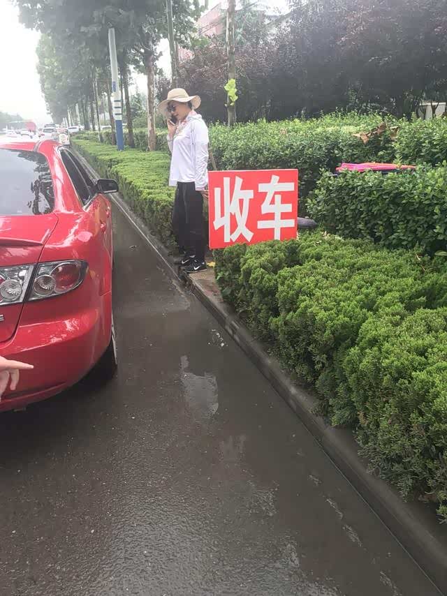 要買二手車的朋友注意了,最全的過戶流程