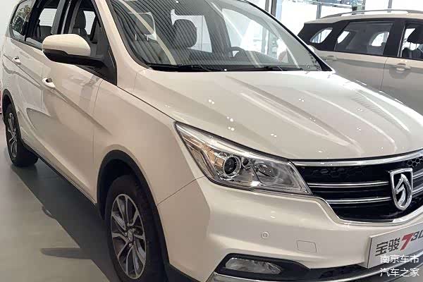 2021款宝骏730实车到店直降4500元693万起拉货载人不香吗