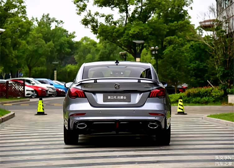 十万级自主运动轿跑——全新mg6