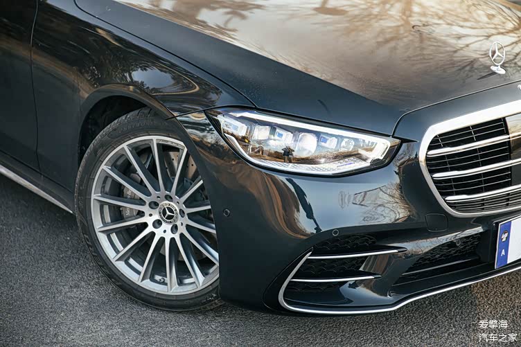 探奔驰店s500l4matic购车加价65万现在订车最早6月到店