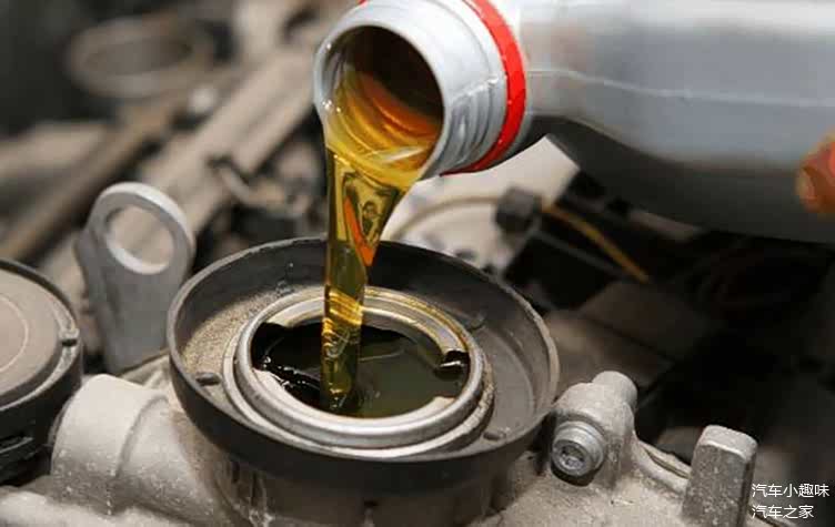汽车油表亮了再加油真的伤车吗,不懂的小白一定要看