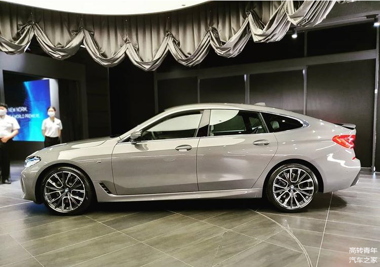 新款宝马6系gt海外实车水泥灰凸显运动气息