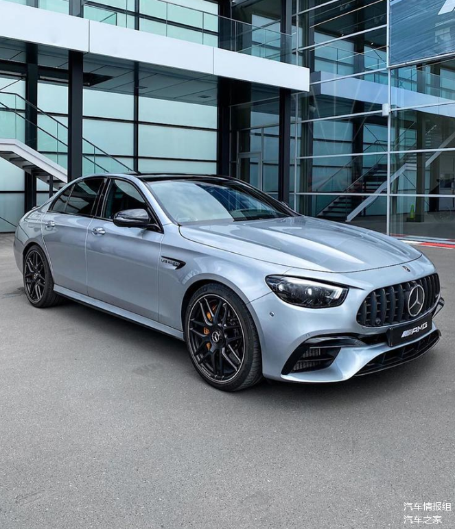 近日,我们获取了一组梅赛德斯-amg e63s的实车照片.