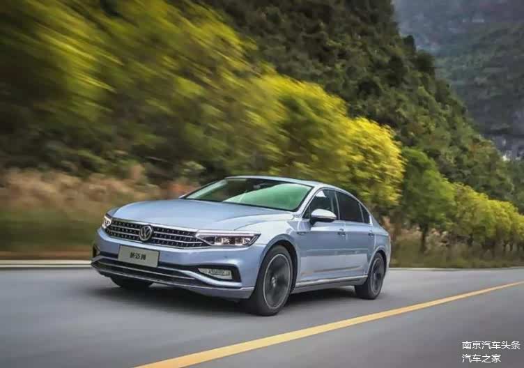 雅阁和迈腾该怎么选?这样一对比,差距一目了然!