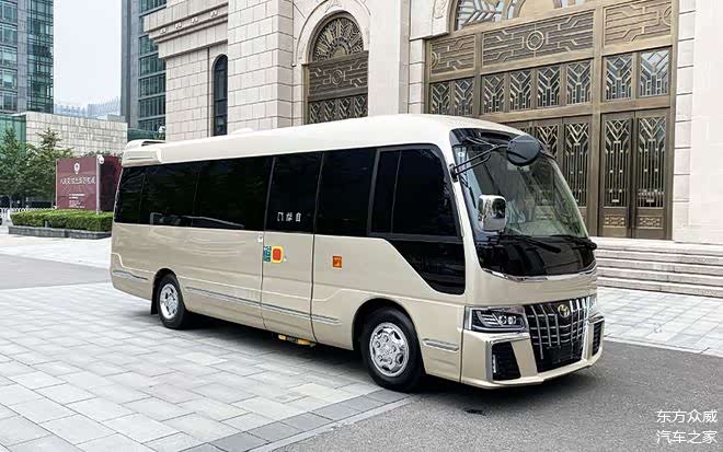 一汽丰田丰田考斯特商务车丰田考斯特17座高端商务现车