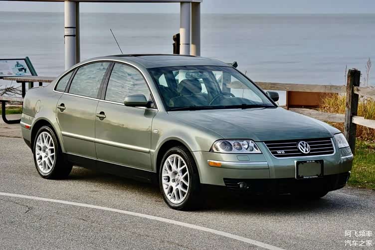 曾经的经典2003年大众帕萨特w8