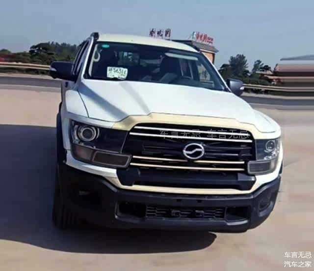 g9的全尺寸大皮卡前脸造型非常霸气,相比此前的中兴领主更加威猛大气