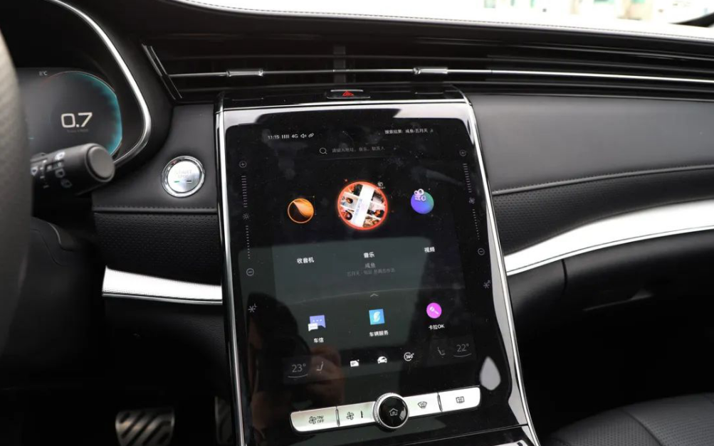 新生代翘楚之争 荣威 RX5 MAX对长安CS75 PLUS