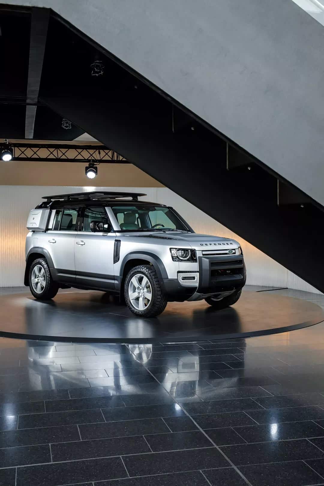 2019法兰克福车展丨传奇归来,全新一代路虎卫士全球首发!