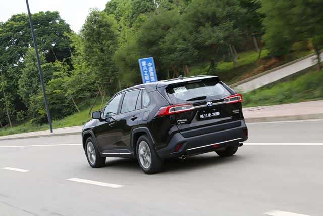 文武兼备 传承高级 试驾丰田威兰达2.0L/2.5双擎版