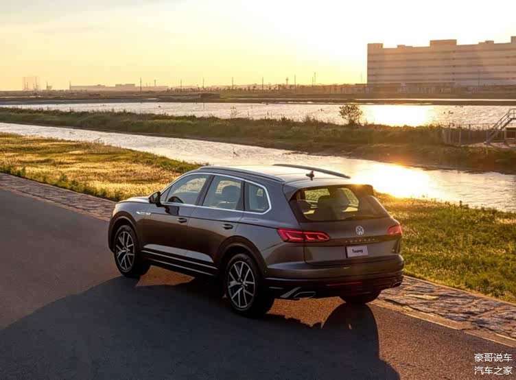 大众途锐三款新车型上市,62.98万起售!