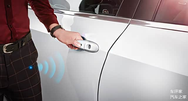 无钥匙启动钥匙没电了怎么开门 5