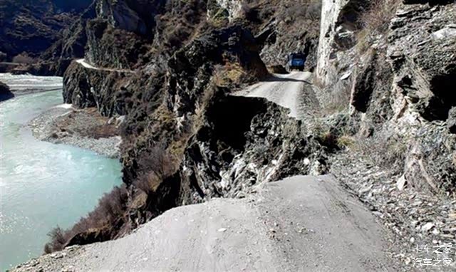 世界十大死亡公路曝光 中国上榜三条!