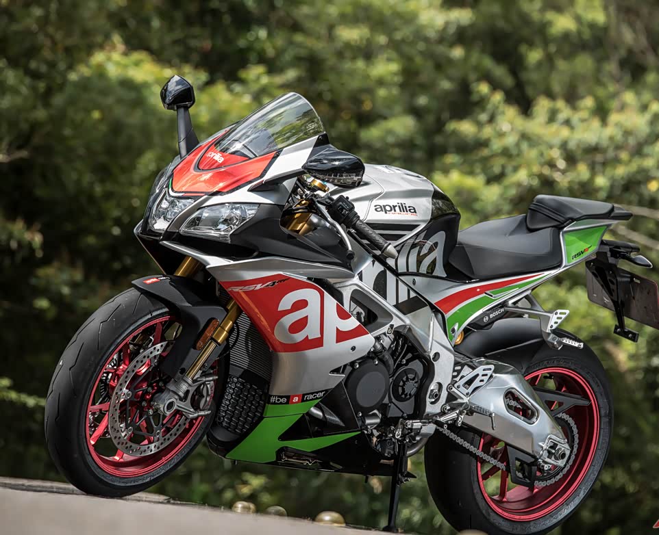 全新大贸阿普利亚rsv4 rf